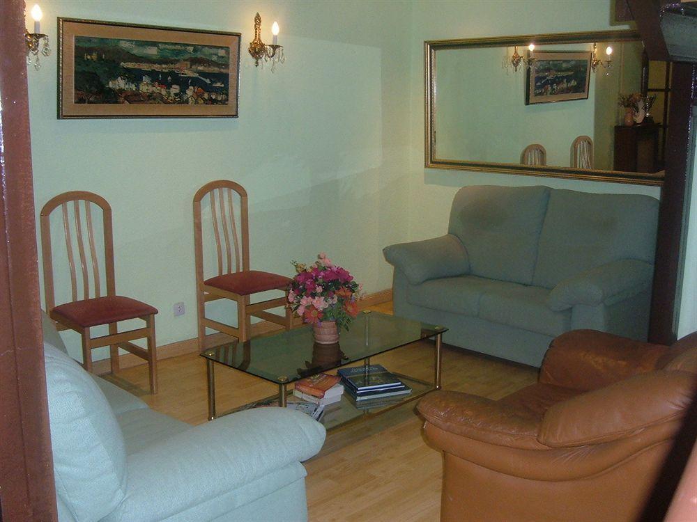 Hostal Olga Madrid Exterior photo