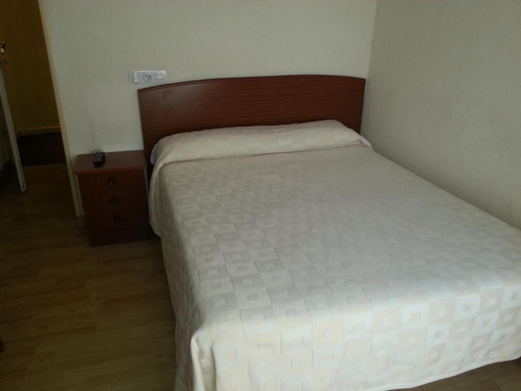 Hostal Olga Madrid Room photo