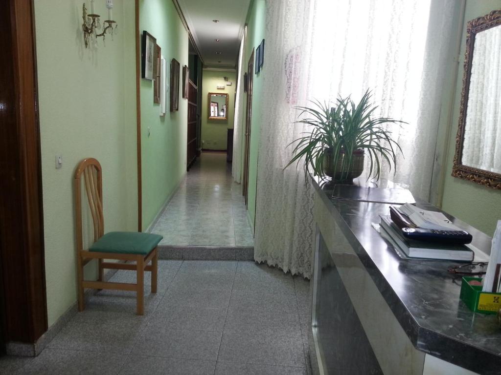Hostal Olga Madrid Exterior photo
