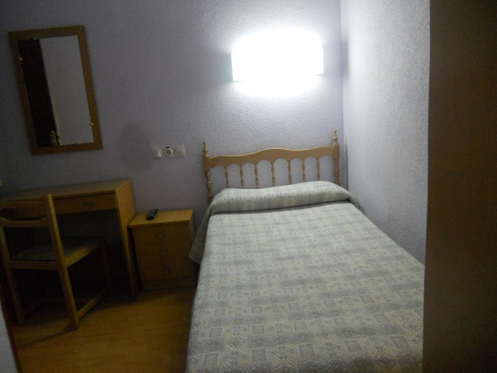 Hostal Olga Madrid Room photo