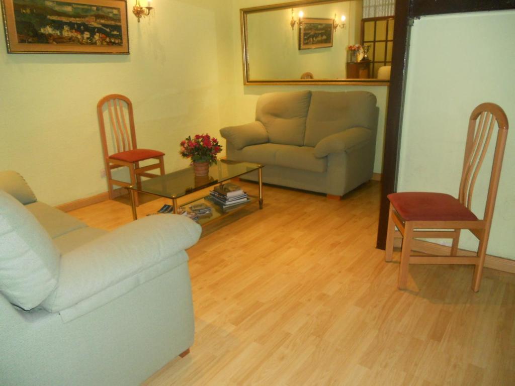 Hostal Olga Madrid Exterior photo