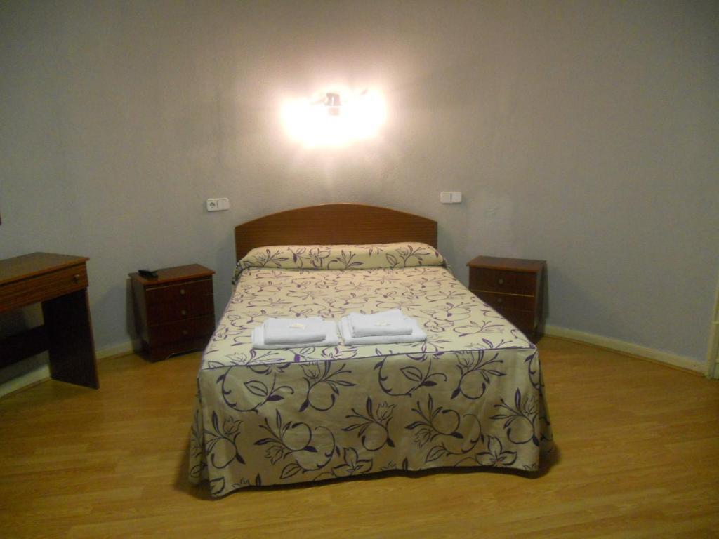 Hostal Olga Madrid Room photo