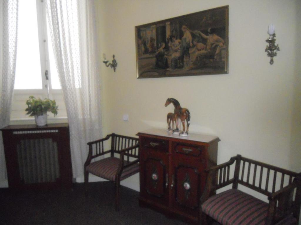 Hostal Olga Madrid Exterior photo